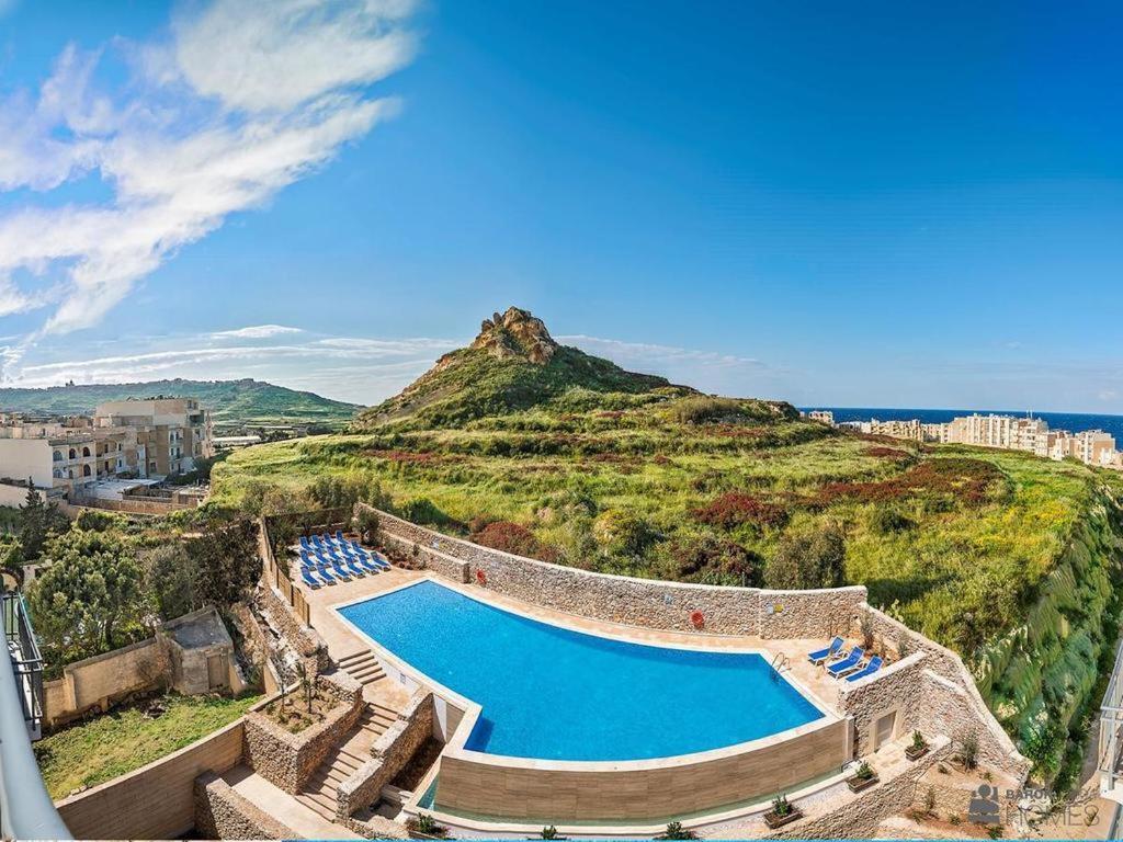 Your Room, Your Apartment, Your Shared Pool Marsalforn المظهر الخارجي الصورة