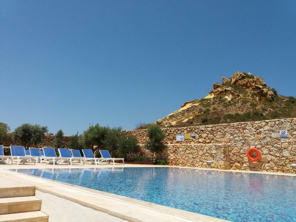 Your Room, Your Apartment, Your Shared Pool Marsalforn المظهر الخارجي الصورة